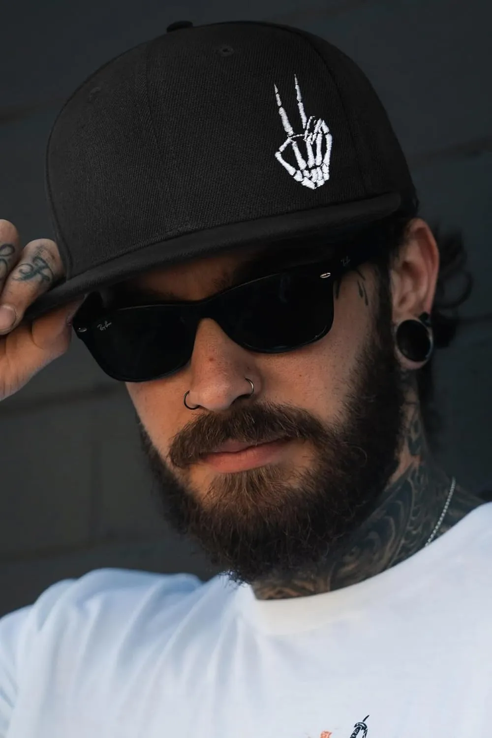 Gothic Skeleton Hand Flat Brim Hat Embroidery Skull Finger Cap Adjustable Snapback